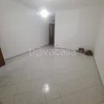 Affitto 3 camera appartamento di 80 m² in Valenzano