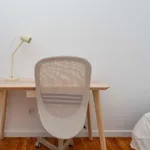 Rent a room in lisbon