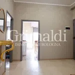 Rent 4 bedroom apartment of 98 m² in Bologna