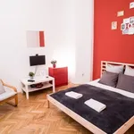 Rent 2 bedroom apartment of 67 m² in Budapest