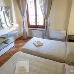 Rent 1 bedroom apartment of 48 m² in Florence