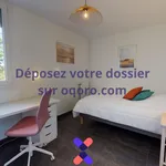 Appartement de 11 m² avec 5 chambre(s) en location à Vénissieux