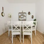 Rent 2 bedroom apartment of 109 m² in lisbon