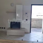 Affitto 3 camera appartamento di 65 m² in Verona