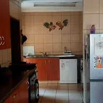 Rent 3 bedroom house of 220 m² in Pretoria