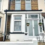 Rent 3 bedroom house in Maidstone