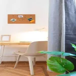 Rent a room in milan