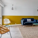 Rent 5 bedroom apartment of 93 m² in Bordeaux