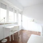 Rent 11 bedroom apartment in Lisbon