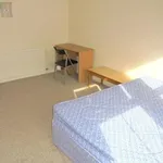 Rent 4 bedroom house in Scotland