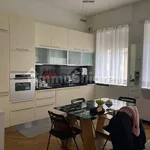 Rent 3 bedroom apartment of 100 m² in Milan