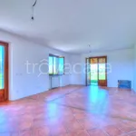 Rent 3 bedroom house of 100 m² in Rome