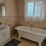 Rent 2 bedroom apartment of 115 m² in Jeffreys Bay