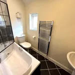 Rent 3 bedroom house in Salford