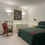 Rent 2 bedroom apartment of 60 m² in Naples