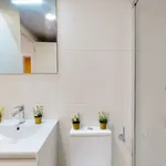 Alquilo 4 dormitorio apartamento de 60 m² en Alicante