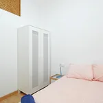 Rent 3 bedroom apartment in Barcelona