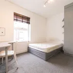 Rent 4 bedroom house in Leeds