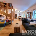 Pronajměte si 3 ložnic/e byt o rozloze 105 m² v Špindlerův Mlýn