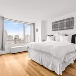 Rent 1 bedroom apartment of 99 m² in New York