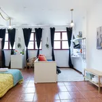 Rent 1 bedroom apartment of 40 m² in Porto