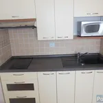 Rent 1 bedroom apartment of 32 m² in Praha