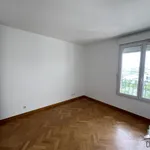 Rent 3 bedroom apartment of 77 m² in Courbevoie