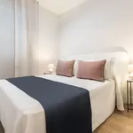 Rent 1 bedroom apartment of 93 m² in Madrid