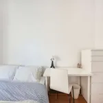 Rent a room in lisbon