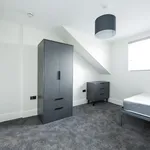 Rent 6 bedroom house in Leeds