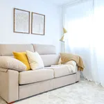 Rent 4 bedroom apartment of 40 m² in Madrid