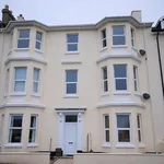 Rent 3 bedroom flat in South West England