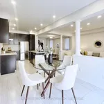 Rent 4 bedroom apartment in East Gwillimbury