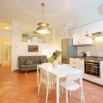 Rent 4 bedroom apartment in Milan