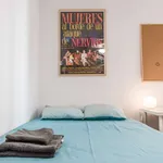 Rent a room of 100 m² in valencia