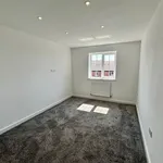 Rent 4 bedroom flat in North West England