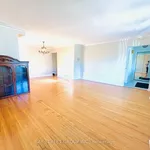 Rent 3 bedroom house in Toronto (Pleasant View)