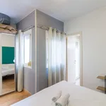 Rent 3 bedroom apartment of 35 m² in Barcelona