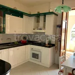 Rent 4 bedroom house of 215 m² in Altavilla Milicia