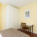 Rent a room of 130 m² in madrid