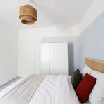 Rent 5 bedroom apartment in Lyon