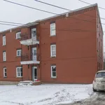 Rent 5 bedroom apartment in Sherbrooke