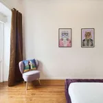 Rent a room in lisbon