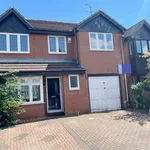 Detached house to rent in Lorimer Close, Luton LU2