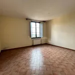 Affitto 3 camera appartamento di 90 m² in Siena