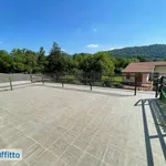 Affitto 5 camera appartamento di 95 m² in Laveno-Mombello