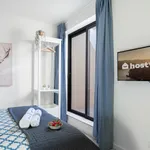 Rent 1 bedroom apartment of 34 m² in Porto