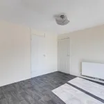 Rent 3 bedroom flat in Nottingham