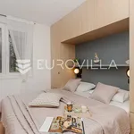 Rent 1 bedroom apartment of 40 m² in Split