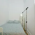 Rent 16 bedroom apartment in Lisbon